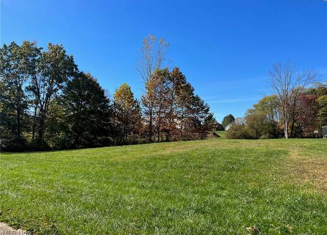 Property at 5265 N Park Dr, Zanesville, OH 43701