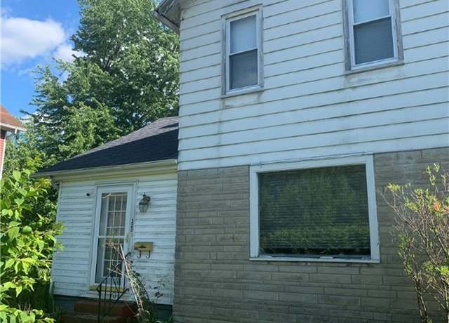 Property at 323 West State St, Niles, OH 44446, 2 beds, 1 bath
