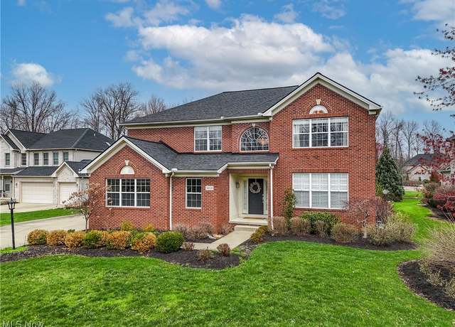 Property at 31008 Logan Ct, Westlake, OH 44145, 4 beds, 2.5 baths