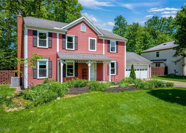 Property at 7124 Hollyhock Ln, Solon, OH 44139, 4 beds, 2.5 baths