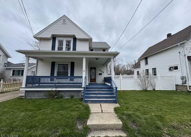 Property at 1723 W 7th St, Ashtabula, OH 44004, 4 beds, 1.5 baths