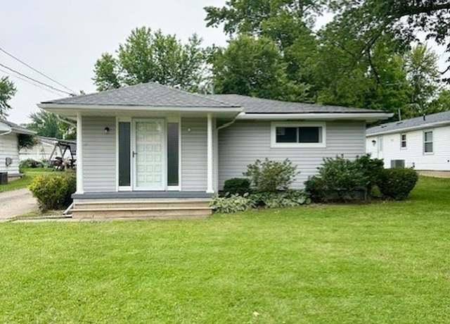 Property at 362 E 47th St, Lorain, OH 44052, 2 beds, 1 bath