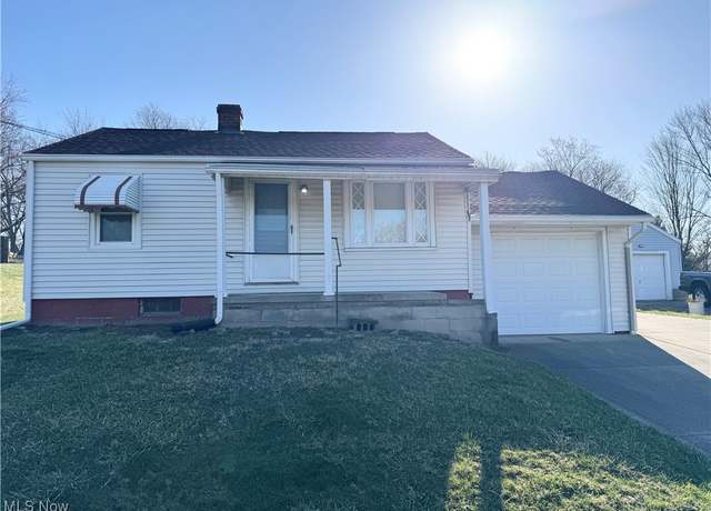 Property at 1935 Village St SE, Canton, OH 44707, 2 beds, 1 bath
