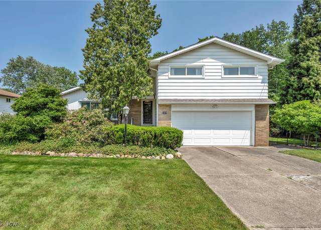 Property at 1019 Rose Blvd, Highland Heights, OH 44143, 5 beds, 3 baths