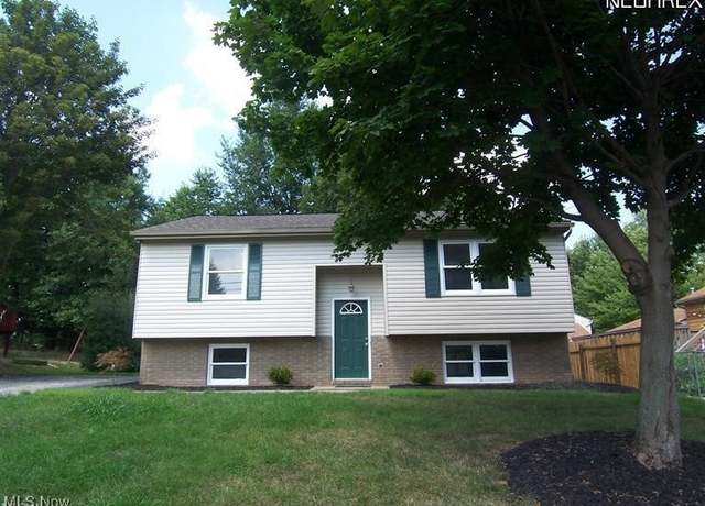 Property at 1523 Queenstown Rd, Brimfield, OH 44240, 4 beds, 2 baths