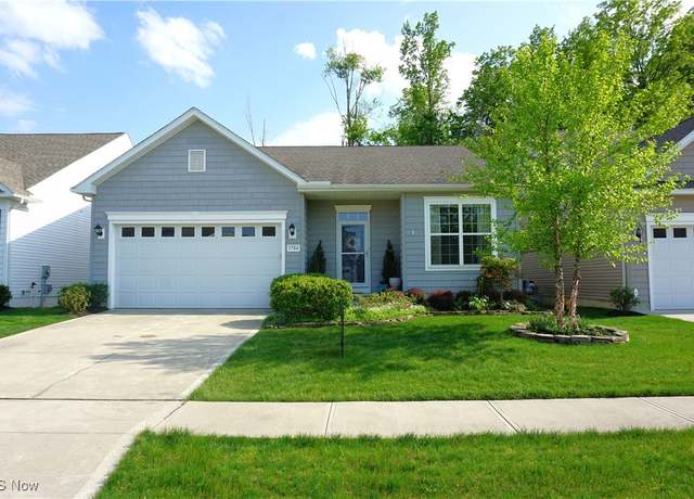 Property at 3784 Heron Dr, Lorain, OH 44053, 2 beds, 2 baths