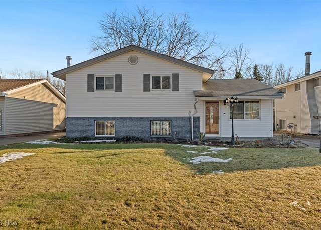 Property at 4142 Holl Ave, Sheffield Lake, OH 44054, 3 beds, 1.5 baths