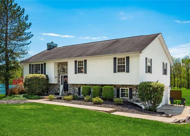 Property at 7195 Frazeysburg Rd, Nashport, OH 43830, 3 beds, 2.5 baths