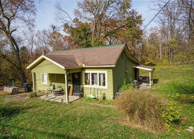 Property at 1165 Elm St, Zanesville, OH 43701, 2 beds, 1 bath