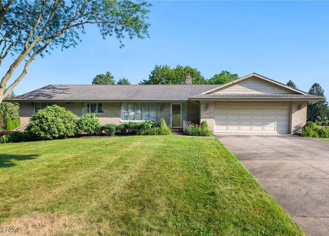 Property at 1700 Cedar St, Louisville, OH 44641, 3 beds, 2.5 baths