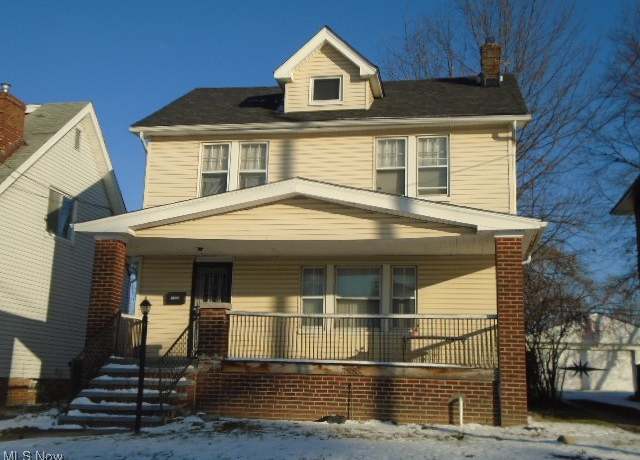 Property at 3885 E 153rd St, Cleveland, OH 44128, 3 beds, 1 bath