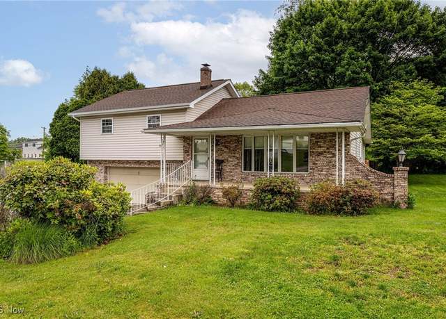 Property at 1131 Calvin St, Akron, OH 44312, 3 beds, 1.5 baths