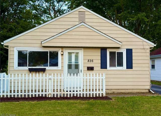 Property at 826 S Logan St, Elyria, OH 44035, 3 beds, 1 bath
