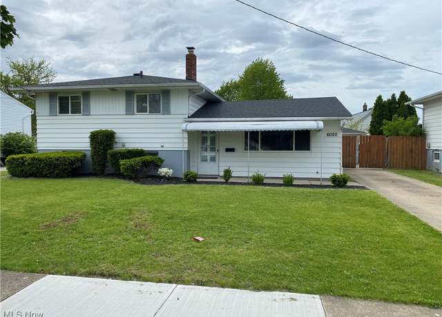 Property at 6020 Smith Rd, Brook Park, OH 44142, 3 beds, 2 baths