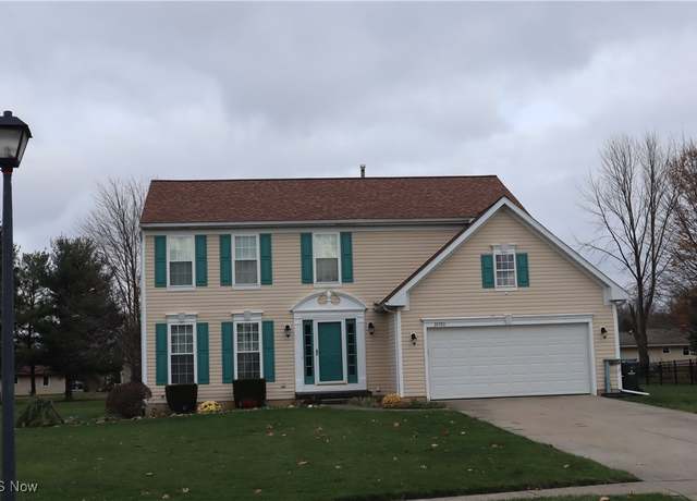 Property at 34780 Clear Creek Dr, North Ridgeville, OH 44039, 4 beds, 2.5 baths