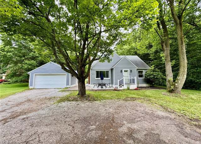 Property at 2175 E Turkeyfoot Lake Rd, Green, OH 44312, 3 beds, 2 baths