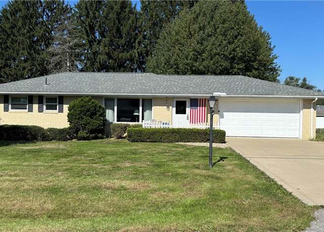 Property at 49306 S Meadowbrook Cir, East Liverpool, OH 43920, 3 beds, 2 baths
