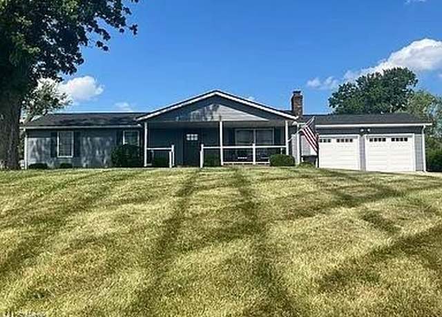 Property at 120 Airport Rd, Zanesville, OH 43701, 3 beds, 2 baths