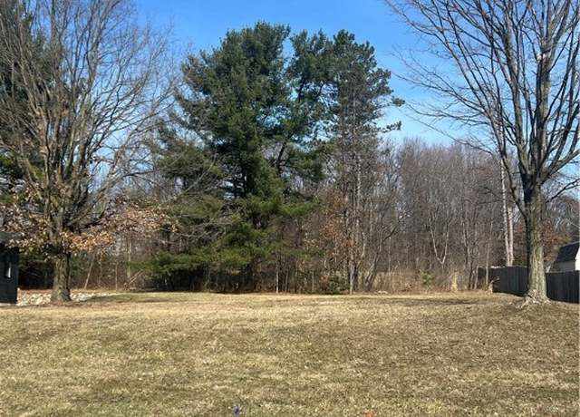 Property at 587 Silver Creek Dr, Doylestown, OH 44230
