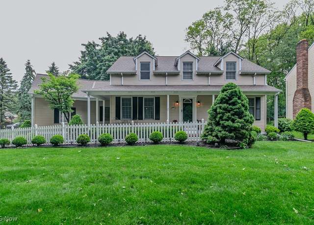 Property at 7413 Hollycroft Ln, Mentor, OH 44060, 3 beds, 2.5 baths