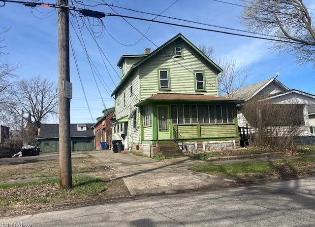 Property at 3990 E 89th St, Cleveland, OH 44105, 4 beds, 2.5 baths