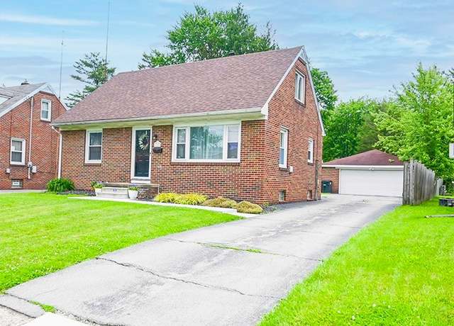 Property at 1153 Meadowbrook Ave SE, Warren, OH 44484, 4 beds, 1 bath
