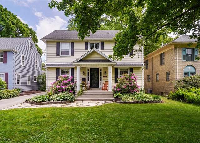 Property at 143 Castle Blvd, Akron, OH 44313, 4 beds, 2.5 baths