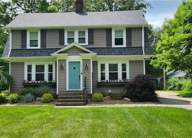 Property at 19036 Brewster Rd, Aurora, OH 44202, 3 beds, 2.5 baths