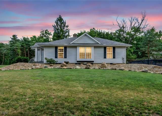 Property at 794 Sturbridge Dr, Medina, OH 44256, 2 beds, 2.5 baths