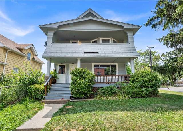 Property at 3292 W 105th St, Cleveland, OH 44111, 5 beds, 3 baths