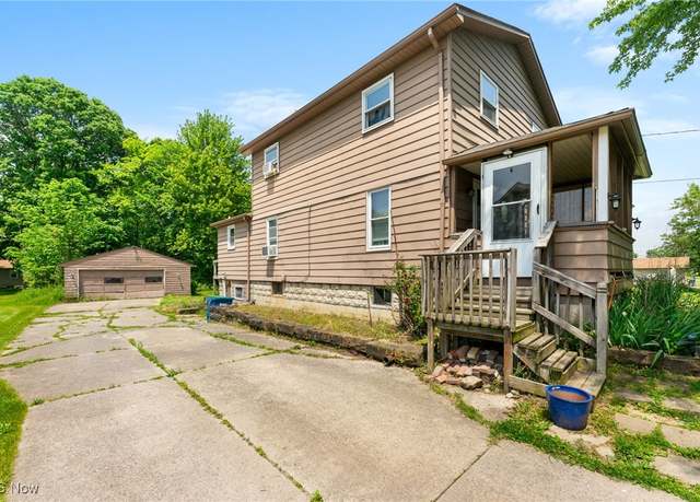 Property at 3722 Elmwood Ave, Youngstown, OH 44505, 4 beds, 2 baths