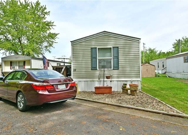 Property at 22 Marla Ln, Girard, OH 44420, 2 beds, 1 bath