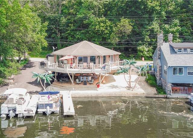 Property at 3956 S Turkeyfoot Rd, Akron, OH 44319, 3 beds, 2 baths