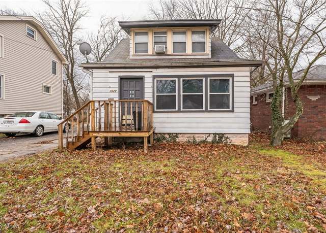 Property at 3628 Irma St, Youngstown, OH 44502, 3 beds, 1 bath