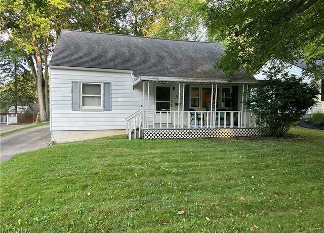 Property at 605 Edgewood Dr, Kent, OH 44240, 4 beds, 1 bath
