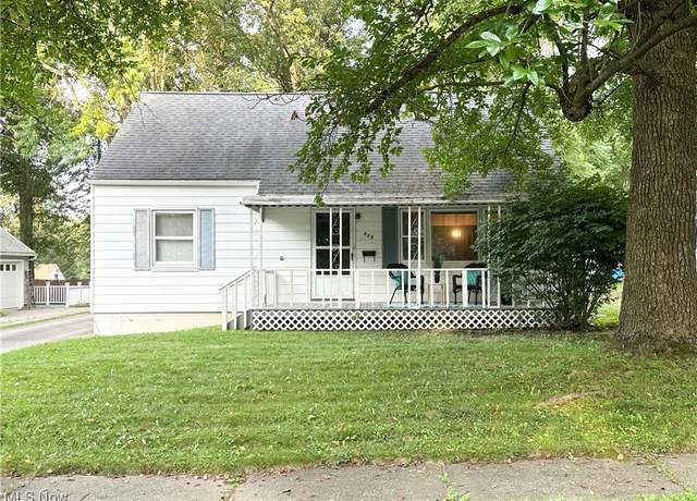 Property at 605 Edgewood Dr, Kent, OH 44240, 4 beds, 1 bath