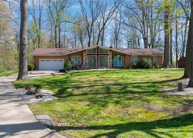 Property at 2471 Maylo Path, Akron, OH 44312, 3 beds, 2 baths