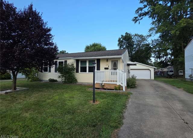 Property at 1269 S Diamond St, Ravenna, OH 44266, 3 beds, 2 baths