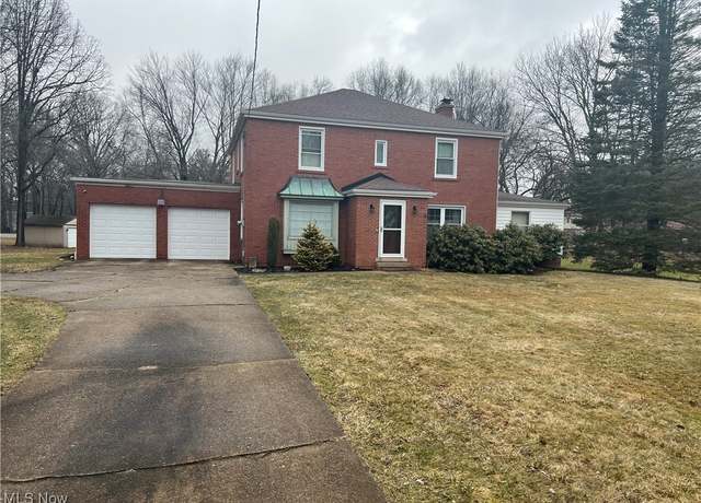 Property at 1118 Shields Rd, Boardman, OH 44511, 4 beds, 2 baths