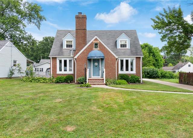 Property at 3516 Shanabruck Ave NW, Canton, OH 44709, 3 beds, 1.5 baths