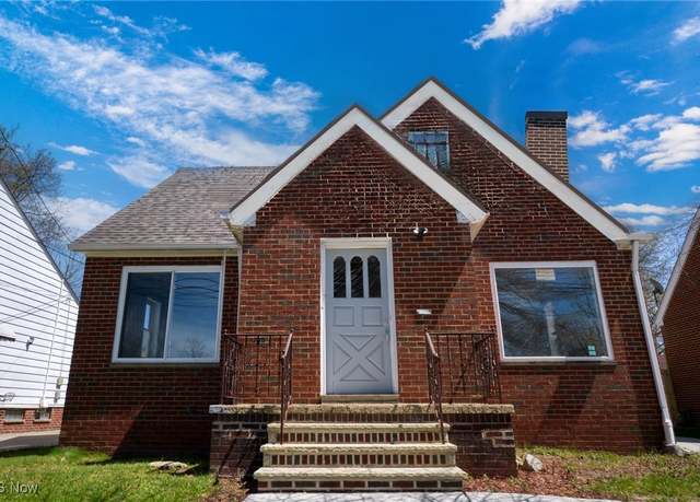 Property at 735 E 260th St, Euclid, OH 44132, 3 beds, 2 baths
