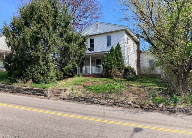 Property at 345 E Main St, Carrollton, OH 44615, 3 beds, 1.5 baths