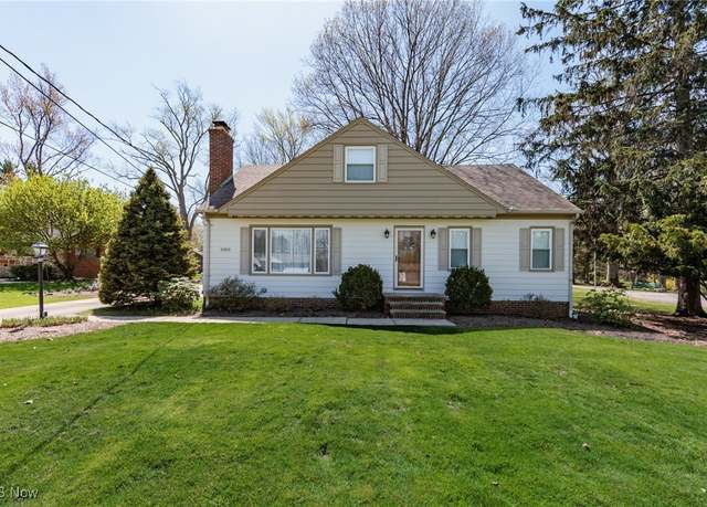Property at 5500 Wilson Mills Rd, Highland Heights, OH 44143, 3 beds, 2.5 baths