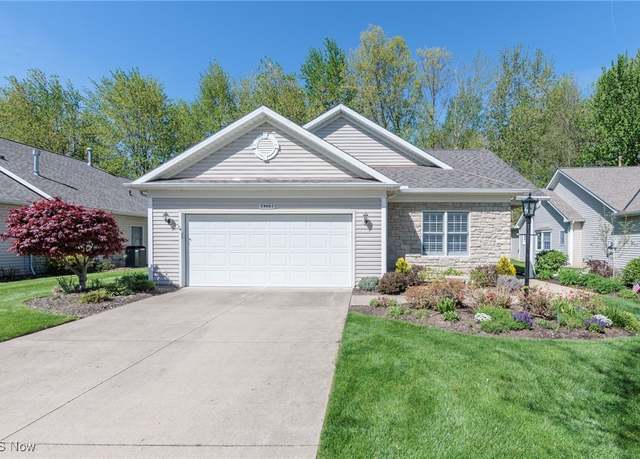 Property at 33882 Maple Ridge Blvd, Avon, OH 44011, 2 beds, 2 baths