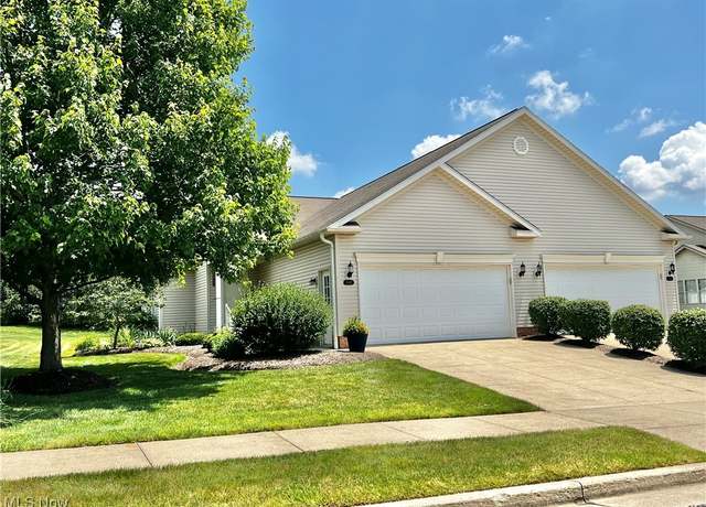 Property at 2430 Wright State Dr SE, Massillon, OH 44646, 2 beds, 3 baths
