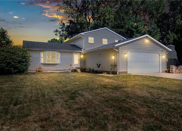 Property at 941 Stark St, Sheffield Lake, OH 44054, 4 beds, 2 baths