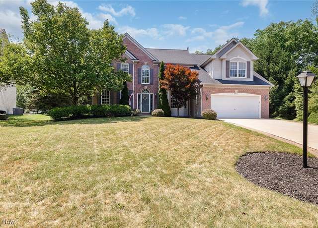 Property at 22140 Woodfield Trl, Strongsville, OH 44149, 5 beds, 3.5 baths
