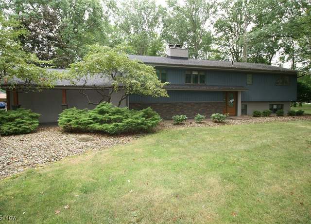 Property at 346 Cheviot Pl, Cortland, OH 44410, 5 beds, 3 baths
