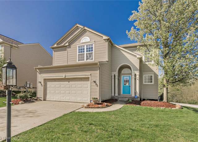 Property at 4750 Somerset Dr, Stow, OH 44224, 4 beds, 2.5 baths