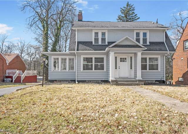 Property at 270 Storer Ave, Akron, OH 44302, 3 beds, 1.5 baths